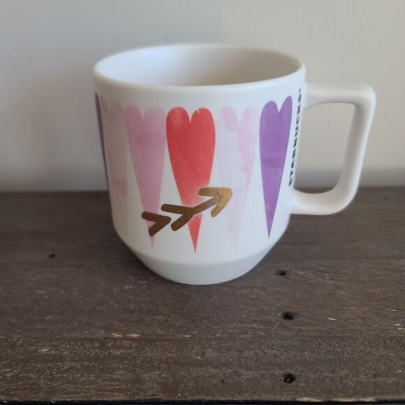 Starbucks 2016 Valentines Hearts With Gold Arrow Coffee Mug - 12 Oz - Picture 1 of 7